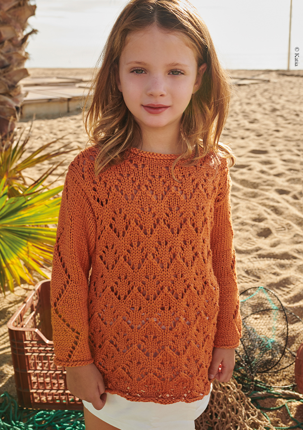 jeune fille pull en laine orange