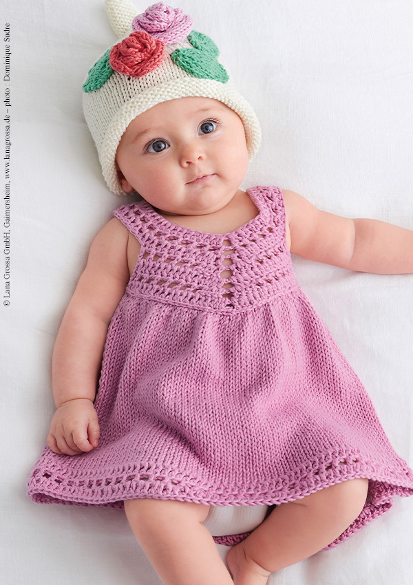 robe et chapeau pour bébé
