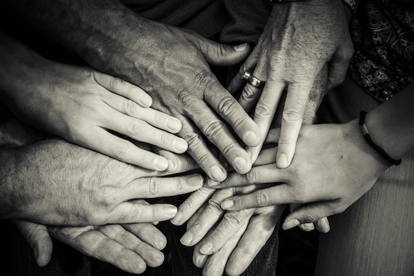 groupe de mains