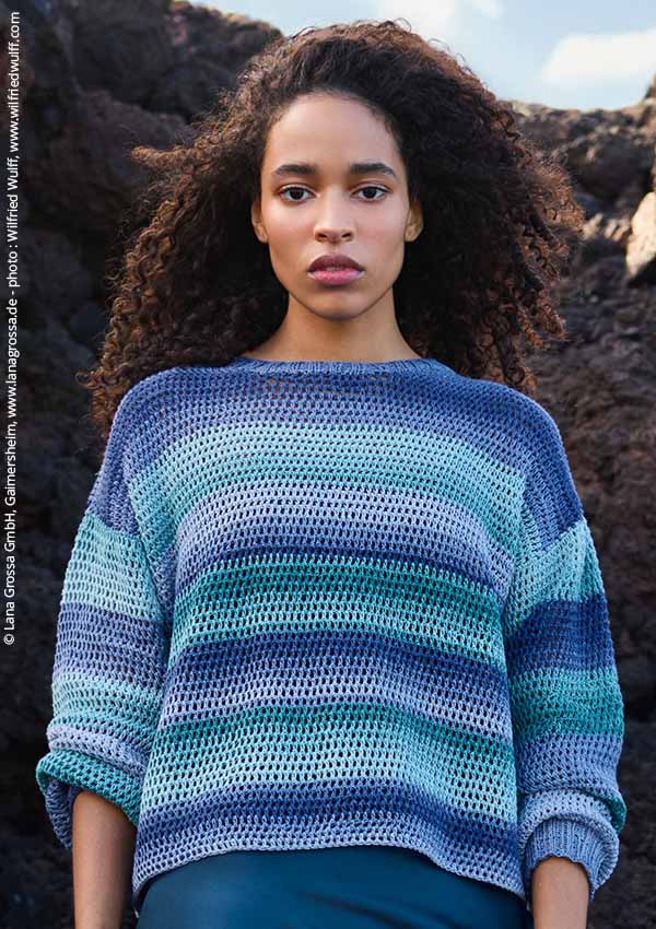pull bleu crochet